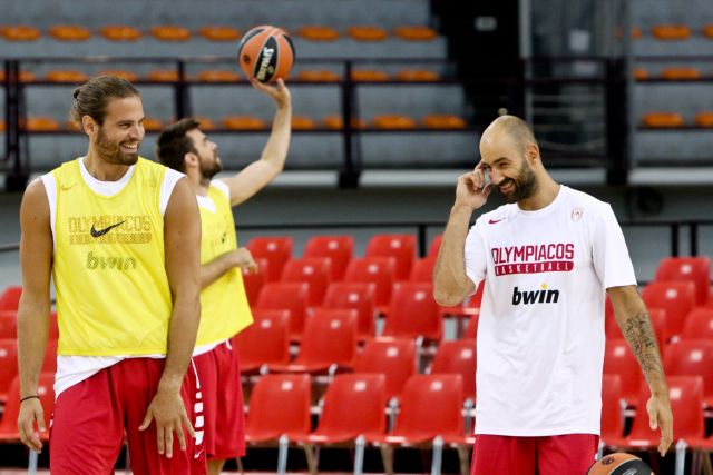 Σύνθημα τίτλου από τον Σπανούλη