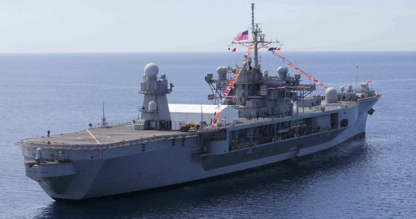 Η ναυαρχίδα του 6ου Αμερικανικού Στόλου στη Θεσσαλονίκη