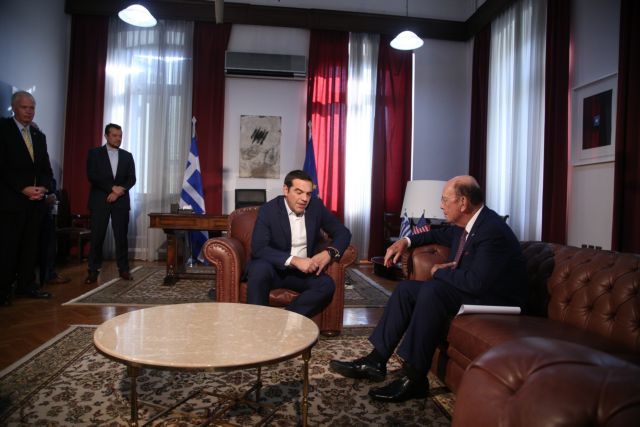 Με τον υπουργό Εμπορίου των ΗΠΑ ξεκίνησαν οι κρίσιμες συναντήσεις του Τσίπρα