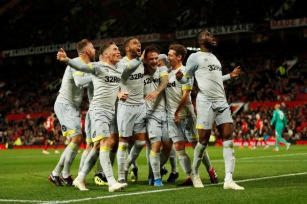 Νέο «χαστούκι» για τη Γιουνάιτεντ, την πέταξε εκτός Λιγκ Καπ η Ντέρμπι