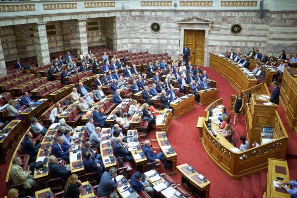 Μητσοτάκης: Εξεταστική για το α’ εξάμηνο του 2015