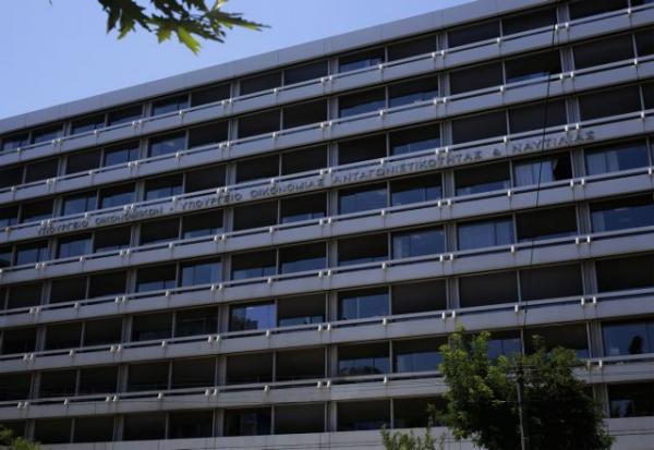 Επιστρέφει στα υπουργεία η τρόικα