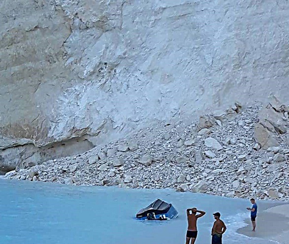 Άνοιξε και πάλι η παραλία «Ναυάγιο» στη Ζάκυνθο