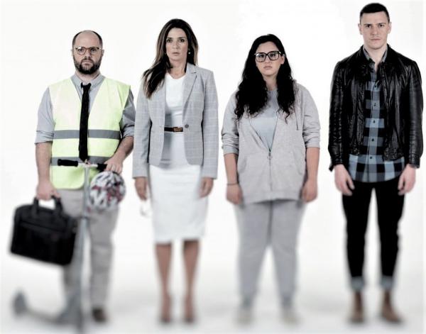 «Αν υπάρχει, δεν το ‘χω βρει ακόμα» από τον Μάκη Παπαδημητρίου στο Βρετάνια