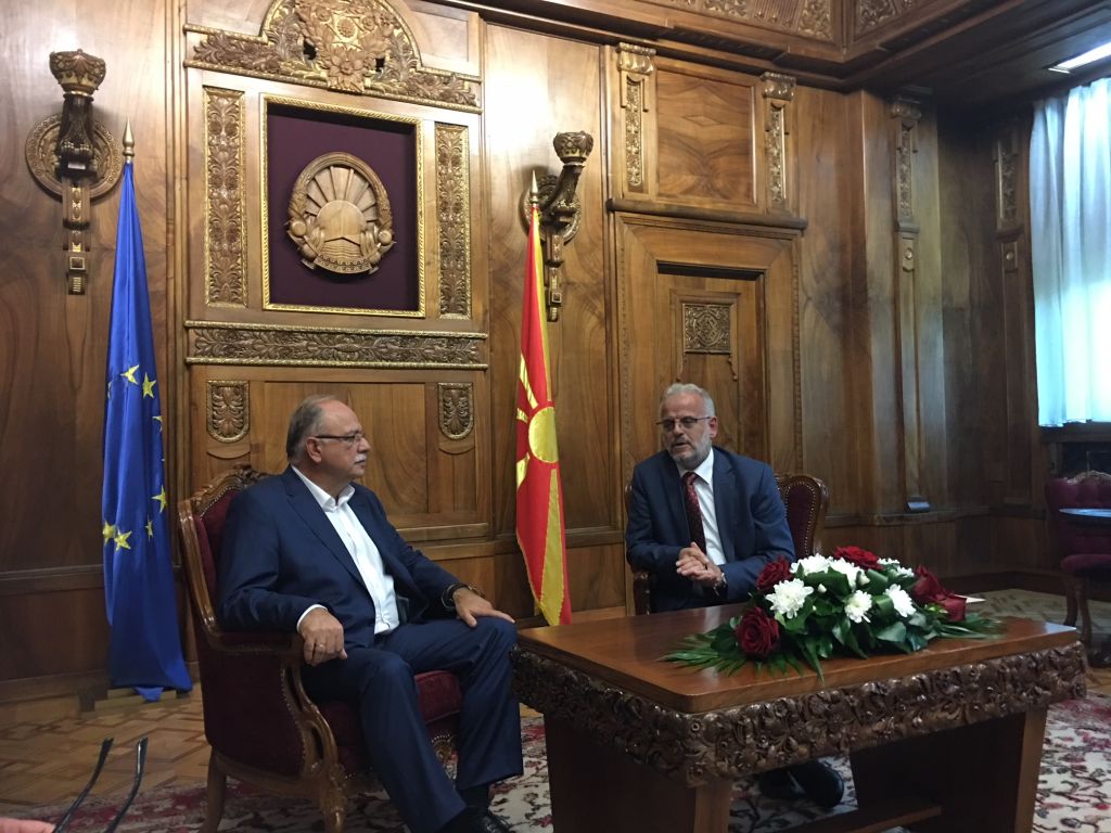 ΠΓΔΜ: Συνάντηση Παπαδημούλη - Τζαφέρι λίγο πριν το δημοψήφισμα