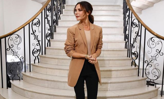 Εβδομάδα Μόδας Λονδίνου: Επετειακό σόου για τη Βικτόρια Μπέκαμ