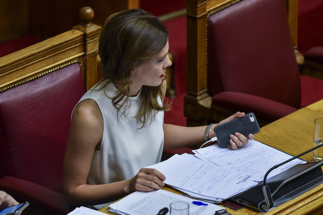 Κατατέθηκε η τροπολογία για τον κατώτατο μισθό, ώστε να αυξηθεί τον Ιανουάριο