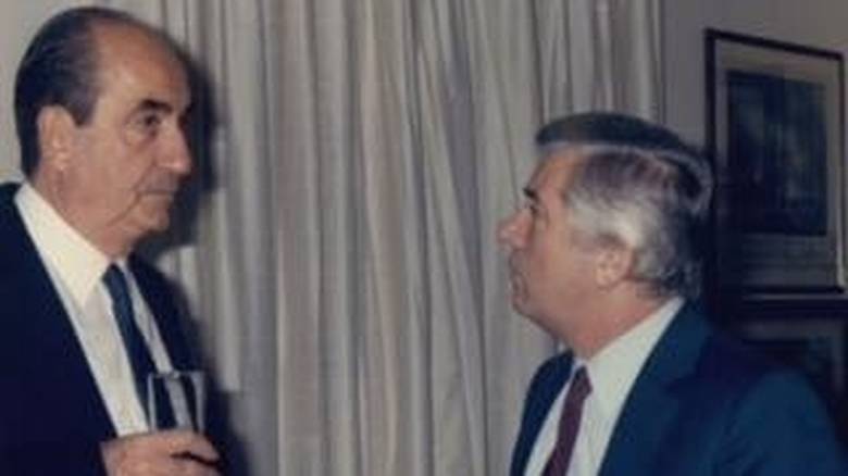 «Να σταθούμε όλοι μας όρθιοι…»