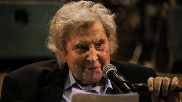 Σφοδρή επίθεση Μίκη κατά Τσίπρα: Ώστε και Μανιαδάκης κύριε πρωθυπουργέ;