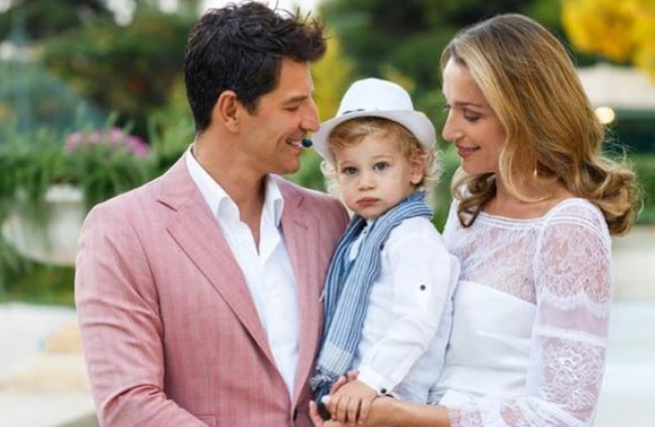 Σάκης Ρουβάς-Κάτια Ζυγούλη: Βάπτισαν τον γιο τους [φωτογραφίες]