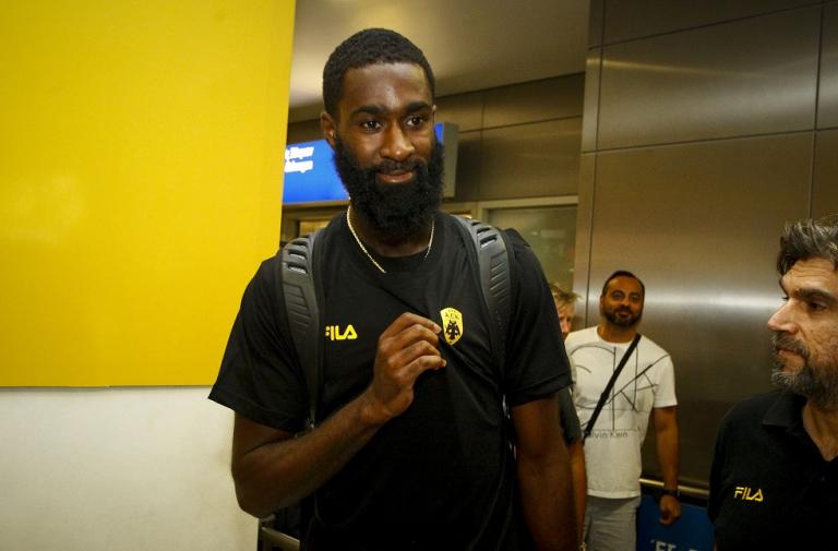 AEK: Αγωνία με Σαντ-Ρος και Ράταν-Μέις