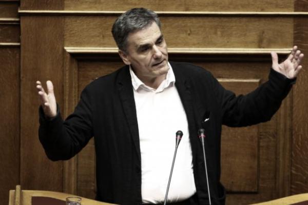 Τσακαλώτος: Έχουμε δημοσιονομικό περιθώριο να μη μειωθούν συντάξεις και αφορολόγητο