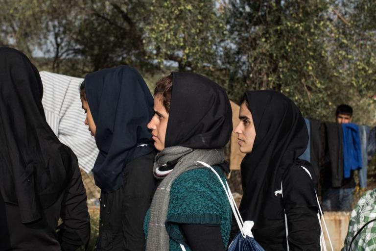 Διεθνής Αμνηστία: Γυναίκες πρόσφυγες μιλούν για τη βία και την κακοποίηση