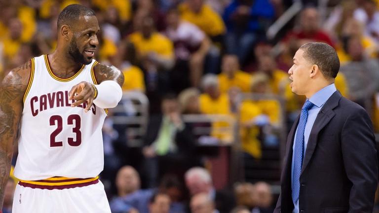 Λεμπρόν σε Λου: «Ξέρεις πώς να με βρεις»