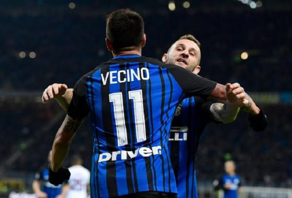 Έξι ανανεώσεις στην Ίντερ