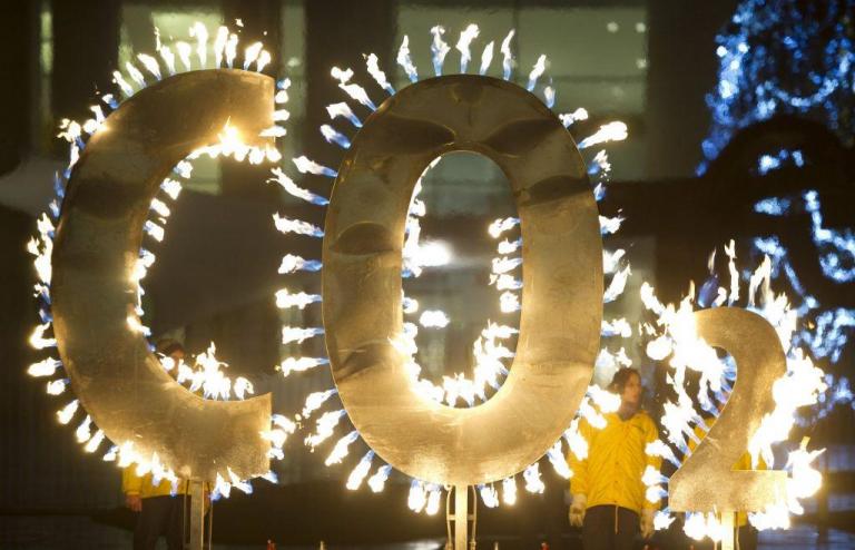 Σφοδρές αντιδράσεις για τους νέους ευρωπαϊκούς στόχους CO2