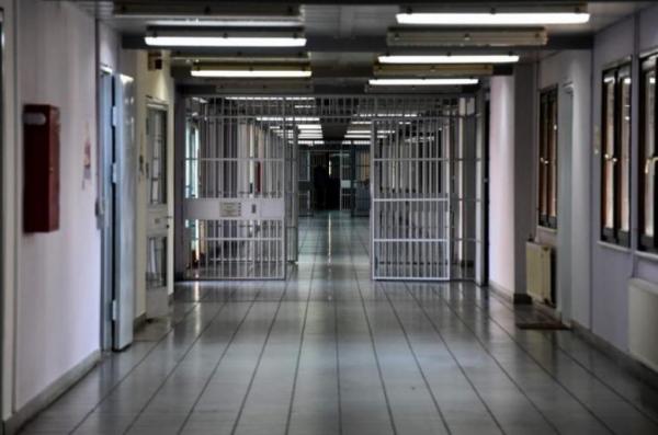 Λάρισα : Στο νοσοκομείο κρατούμενος απεργός πείνας για εκπαιδευτική άδεια