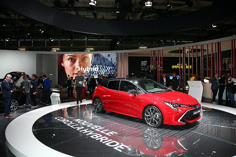 Υβριδική έκδοση επιδόσεων σχεδιάζει η Toyota για τη νέα Corolla