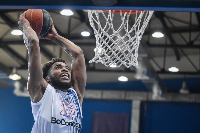 Παλικαρίσια νίκη του Χολαργού