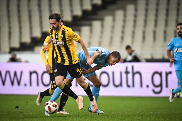 ΑΕΚ: Η συγκινητική στήριξη του Οικονόμου στον νεαρό Μπάμπη