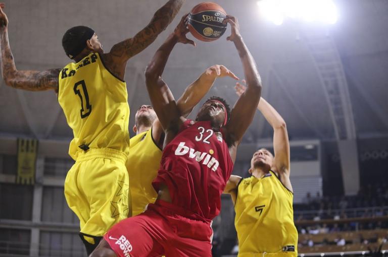 Τα εύκολα δύσκολα έκανε ο Ολυμπιακός