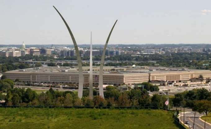 Το Πεντάγωνο βλέπει «θετικό αποτέλεσμα» στο δημοψήφισμα και στηρίζει τους «φίλους Μακεδόνες»