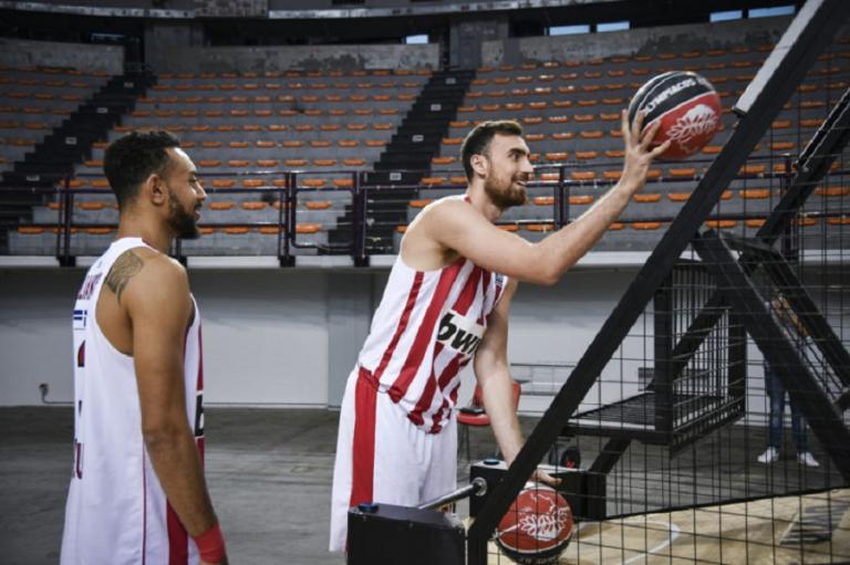 Ο Γκος νίκησε τον Μιλουτίνοφ σε μπασκέτα… λούνα παρκ