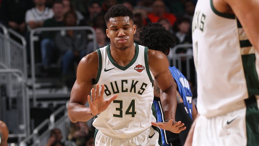 To πάρτι του Γιάννη κόντρα στους Μάτζικ