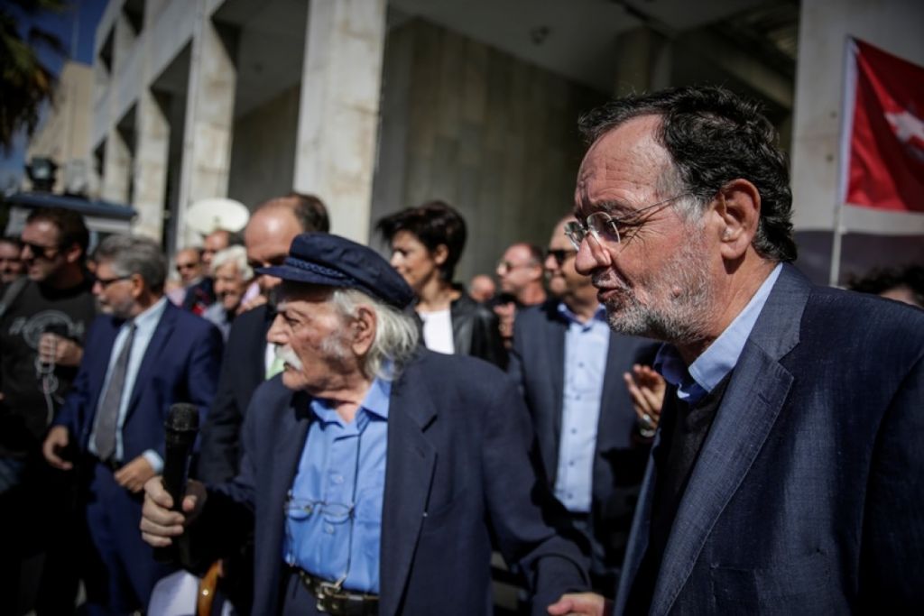Ο... Μανιαδάκης είναι εδώ - Κρατική Ασφάλεια ΣΥΡΙΖΑ κατά παλαιών συντρόφων