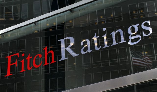 Ο Fitch υποβάθμισε 20 τουρκικές τράπεζες