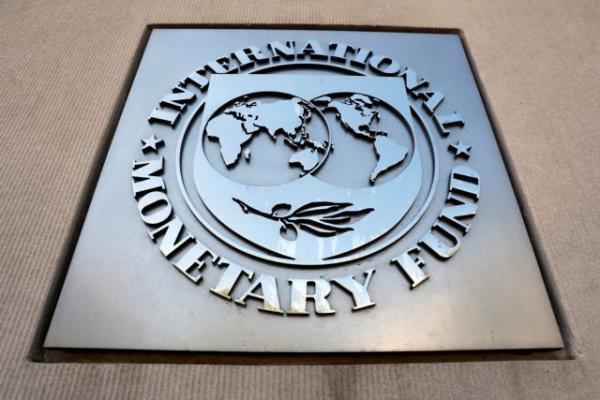 ΔΝΤ: Δεν βλέπει υπερπλεόνασμα, υπό αίρεση οι παροχές