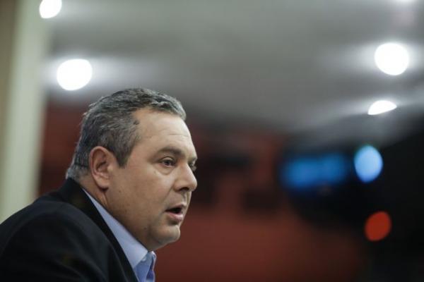 Σε επιφυλακή το Μαξίμου για το ταξίδι Καμμένου στη Μόσχα