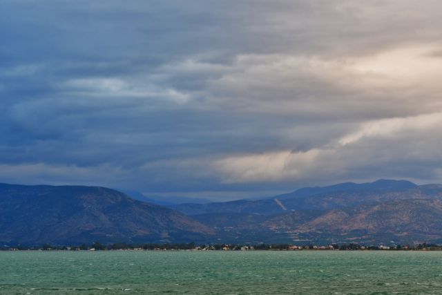 Αίθριος καιρός με τοπικές νεφώσεις – Που θα βρέξει