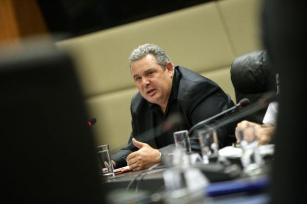 «Κούγκι» η προεκλογική περίοδος – Οι «δεσμοφύλακες» Καμμένος και Πολάκης ποινικοποιούν την πολιτική ζωή