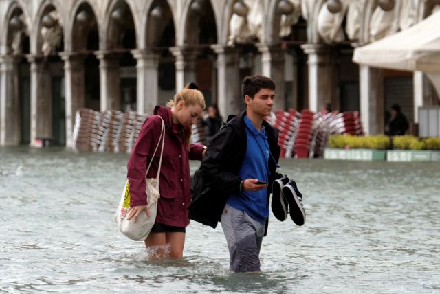 Οι έντονες βροχοπτώσεις «έπνιξαν» τη Βενετία
