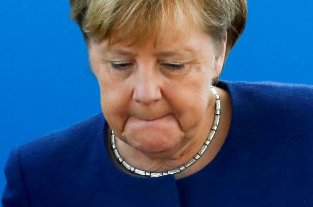 Γερμανία - Δημοσκόπηση: «Βυθίζονται« οι Χριστιανοδημοκράτες της Μέρκελ