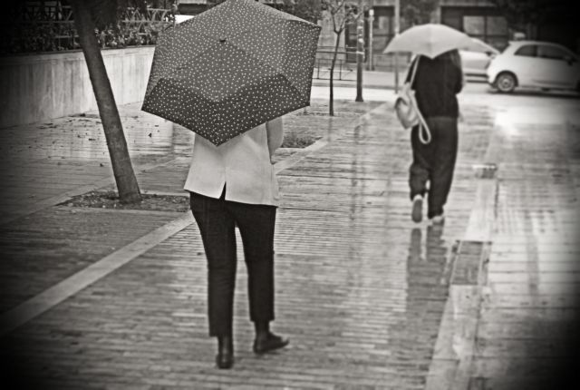 Μικρή άνοδος της θερμοκρασίας – Που θα βρέξει