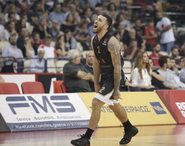 Απολογία Τζέιμς: «Σέβομαι τον Ολυμπιακό και τους οπαδούς του»