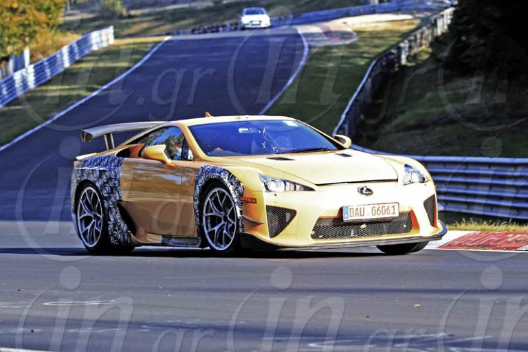 To Lexus LFA σε ρόλο… δοκιμαστή