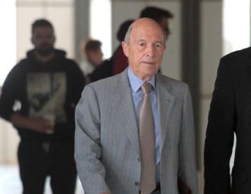 Στοχοποιούν Σημίτη μέσω Παπαντωνίου