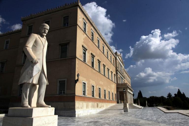 Τι κρύβει η πρόταση για αναθεώρηση του Συντάγματος – Τα πολιτικά σχέδια του Αλ. Τσίπρα