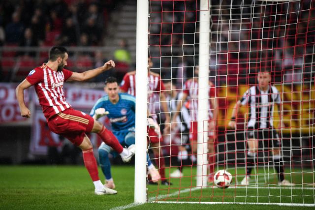 Ο Τάπια ξεπέρασε τον Βούκοβιτς: Τρομερό αυτογκόλ στο Περού