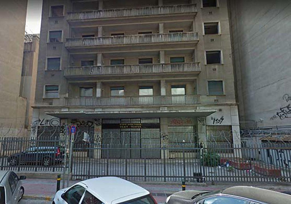 Δημόσιος πλειοδοτικός διαγωνισμός για εκμίσθωση του ξενοδοχείου Ambassadeur