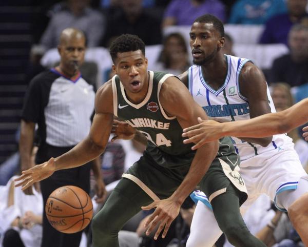 Με τρομερά κέφια ξεκίνησε την σεζόν ο Αντετοκούνμπο