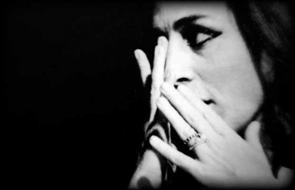 Έλλη Λαμπέτη: Η θυελλώδης ζωή της θρυλικής ηθοποιού