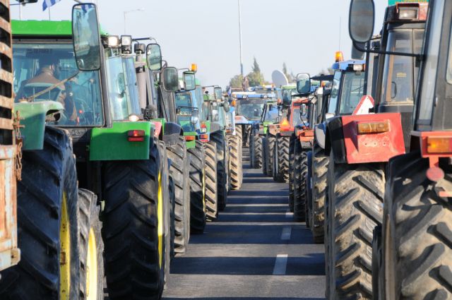 Πυρ και μανία κατά της κυβέρνησης αγρότες του καταδικάστηκαν για κινητοποιήσεις του 2013