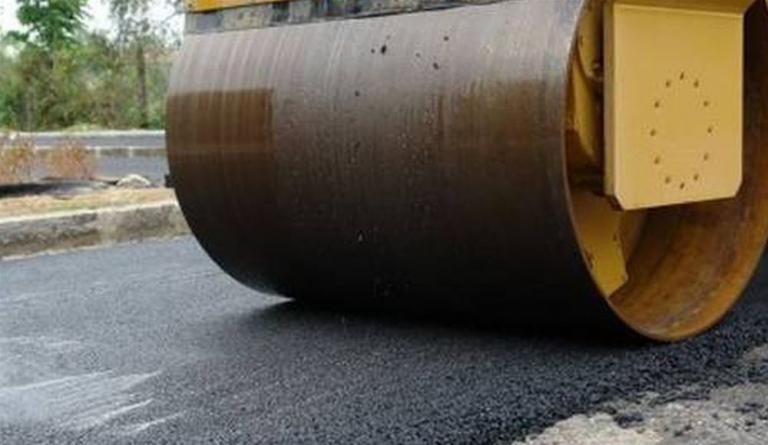 Σε εξέλιξη ασφαλτοστρώσεις σε 120 δρόμους της Αθήνας