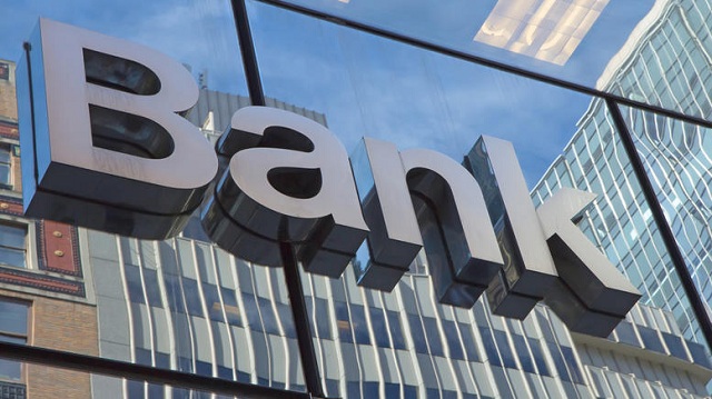 Bloomberg: Σχέδιο δημιουργίας bad bank για τα «κόκκινα» δάνεια