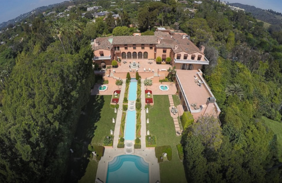 Πωλείται το Beverly House, το σπίτι που έμειναν νεόνυφμοι οι Κένεντι