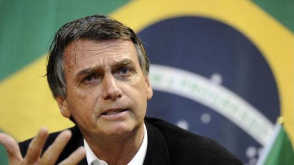 Βραζιλία: Ο Μπολσονάρου υποδαυλίζει τη βία, κατά τον υποψήφιο της Αριστεράς Χαντάντ